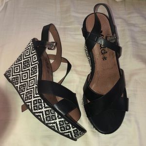 Wedges shoes